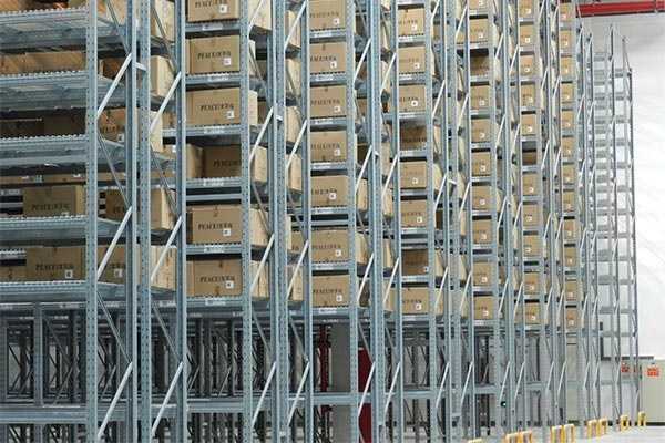 成田、井都、仙城買貨架找金碩