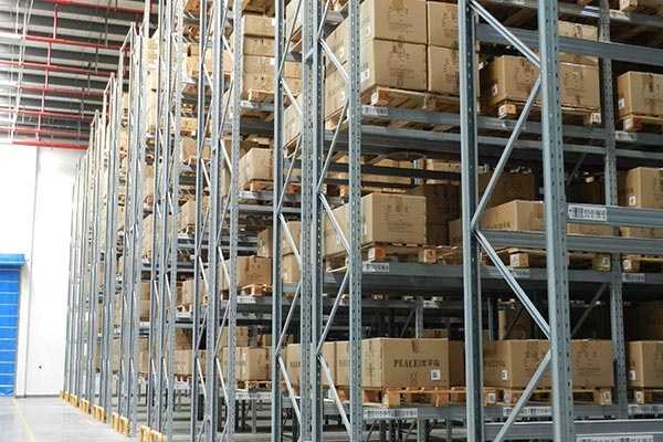 成田、井都、仙城買貨架找金碩